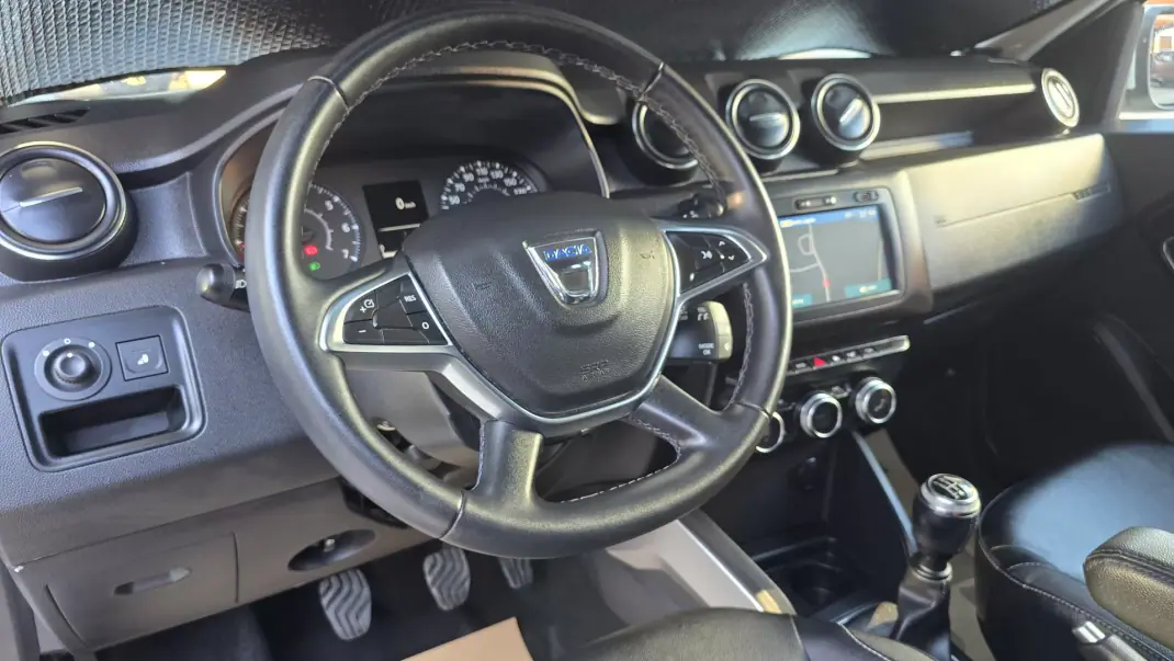 Dacia Duster 2020 - 15750 EUR, 35355 km - 35355km - foto 14 de 22