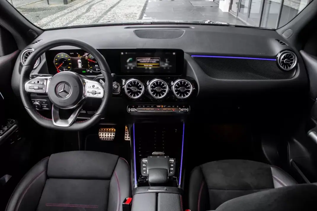 Mercedes-Benz GLA 250 2023 - 38790 EUR, 69317 km - AUTO.MOTO.pt - 69317km - foto 39 de 48