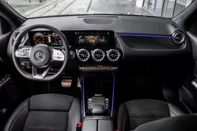 Mercedes-Benz GLA 250 2023 - 38790 EUR, 69317 km - AUTO.MOTO.pt - 69317km - foto 39 de 48