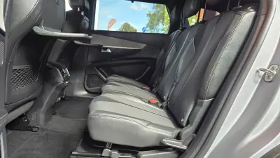Peugeot 5008 2024 - 24250 EUR, 74500 km - 74500km - foto 20 de 29