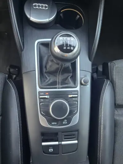 Audi A3 Sportback 2015 - 12450 EUR, 282000 km - AUTO.MOTO.pt - 282000km - foto 13 de 14