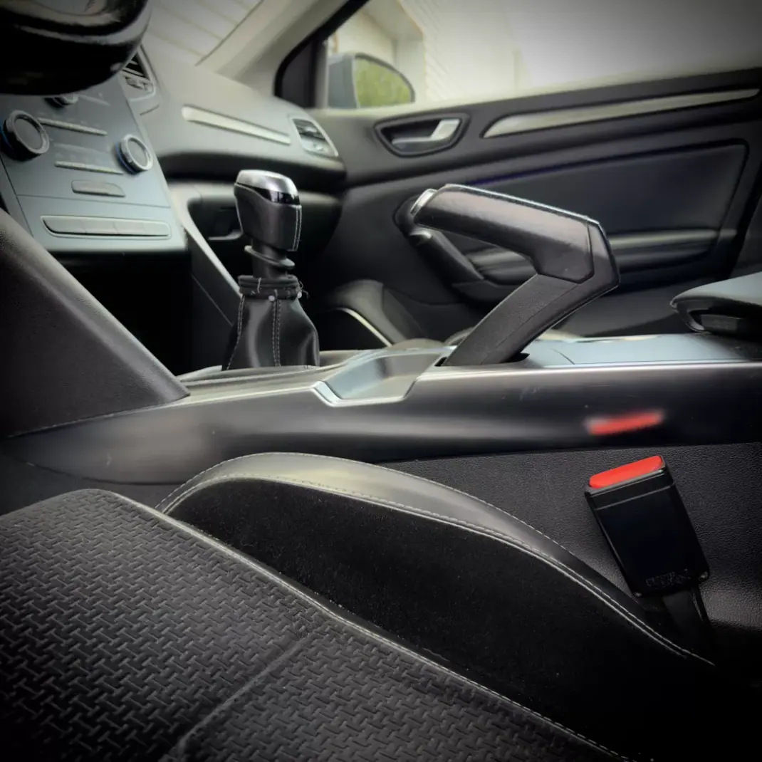 Renault Mégane 2017 - 11500 EUR, 185000 km - 185000km - foto 17 de 20