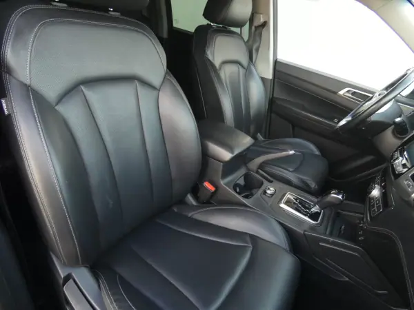 SsangYong Musso 2018 - 27500 EUR, 132000 km - AUTO.MOTO.pt - 132000km - foto 24 de 50