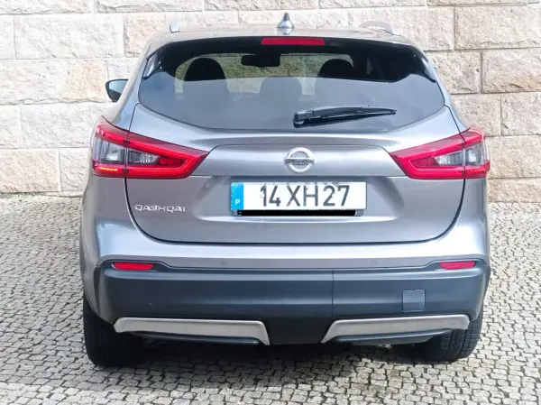 Nissan Qashqai 2019 - 18300 EUR, 116500 km - AUTO.MOTO.pt - 116500km - foto 6 de 13