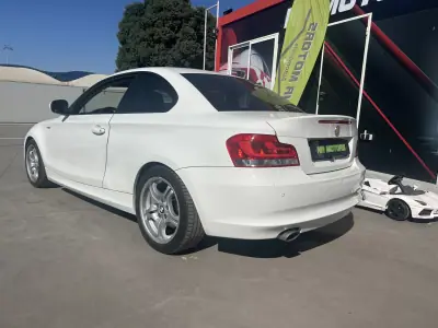 BMW 120 2011 - 14947 EUR, 123000 km - 123000km - foto 6 de 18