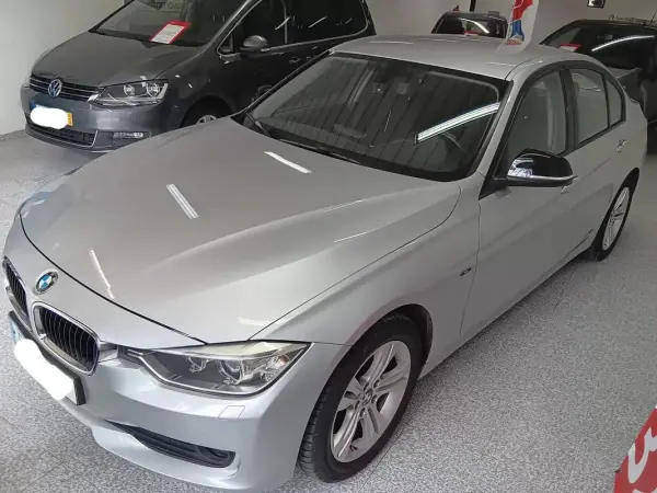 BMW 320 2014 - 14950 EUR, 265000 km - 265000km - foto 4 de 20