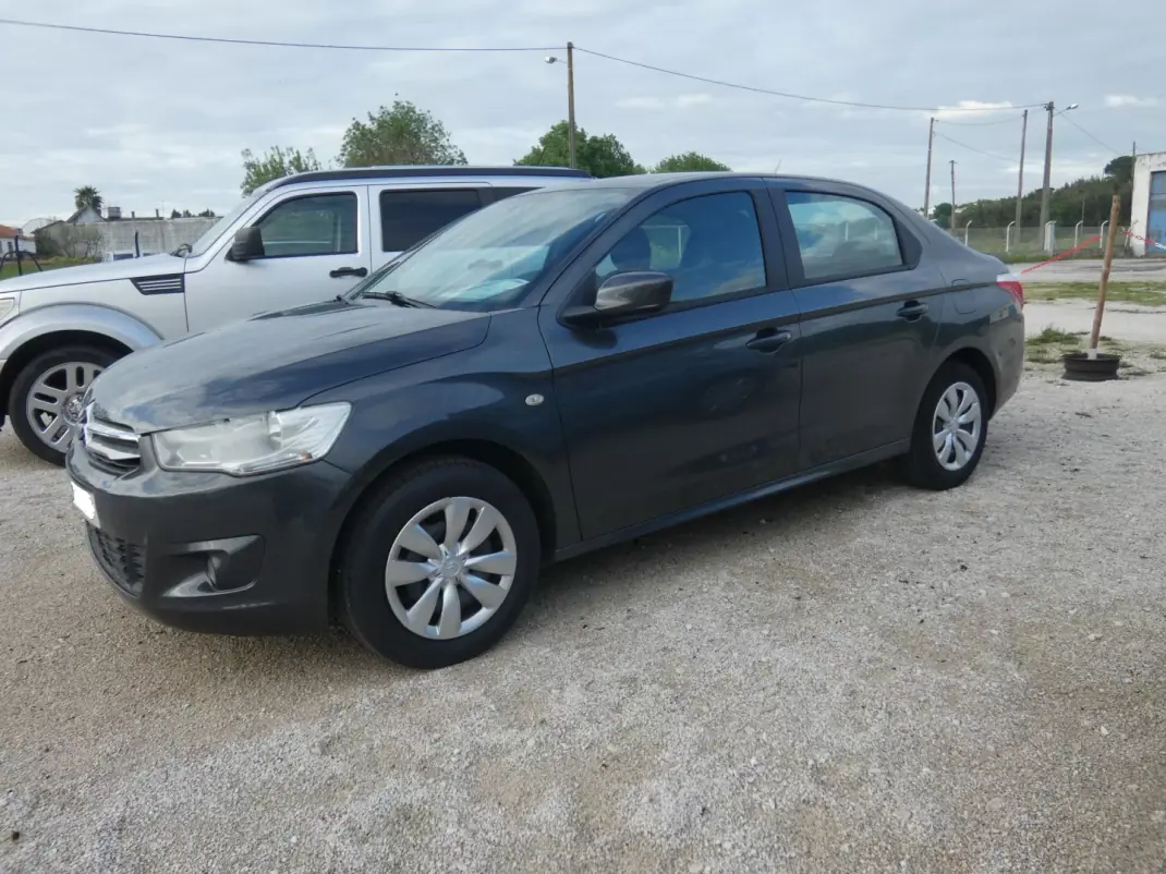 Citroën C-Elysée 2013 - 6750 EUR, 220000 km - AUTO.MOTO.pt - 220000km - foto 11 de 13