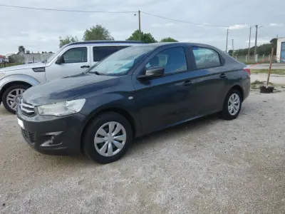 Citroën C-Elysée 2013 - 6750 EUR, 220000 km - AUTO.MOTO.pt - 220000km - foto 11 de 13