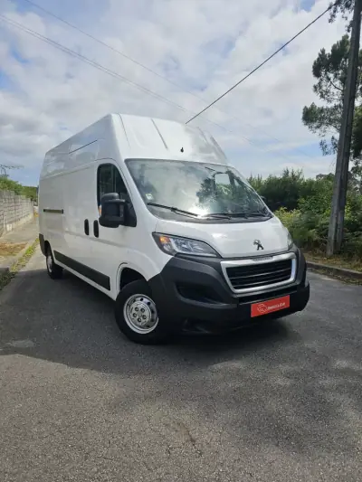 Peugeot BOXER 2.0 BlueHDi 435 L4H2 Premium 2020 - 20350 EUR, 126369 km - AUTO.MOTO.pt - 126369km - foto 22 de 40