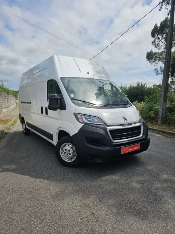 Peugeot BOXER 2.0 BlueHDi 435 L4H2 Premium 2020 - 20350 EUR, 126369 km - AUTO.MOTO.pt - 126369km - foto 22 de 40