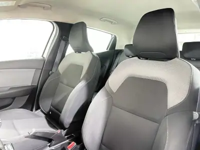 Renault Clio 2020 - 13990 EUR, 129543 km - 129543km - foto 3 de 11