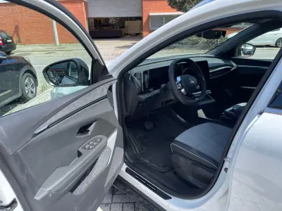 Mitsubishi Eclipse Cross 2026 - 38500 EUR, 995 km - 995km - foto 7 de 18