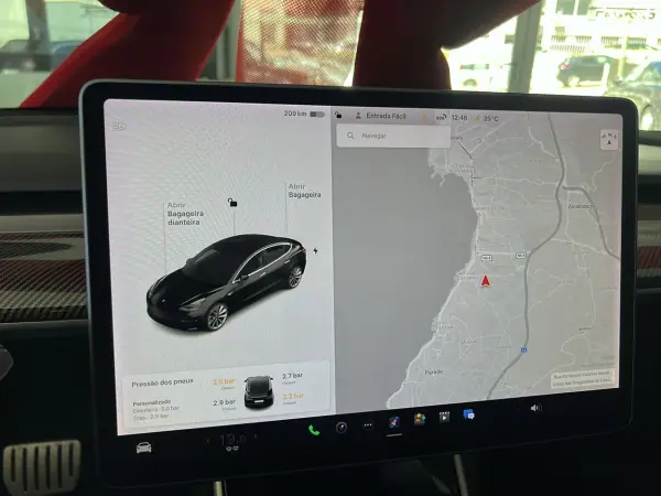 Tesla Model 3 2020 - 29800 EUR, 96238 km - AUTO.MOTO.pt - 96238km - foto 13 de 19