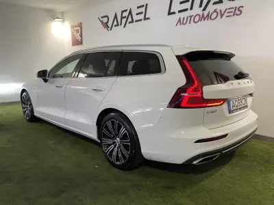 Volvo V60 2022 - 31900 EUR, 71000 km - AUTO.MOTO.pt - 71000km - foto 5 de 29