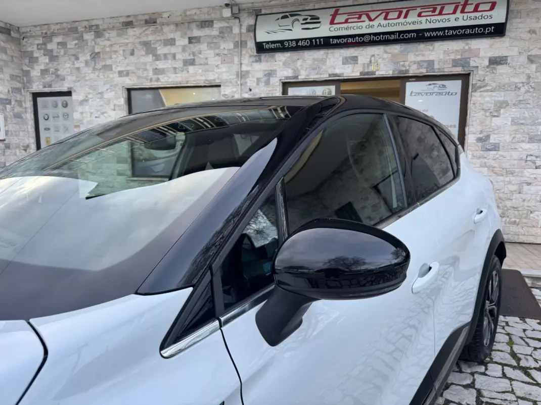 Renault Captur 2023 - 18500 EUR, 103000 km - AUTO.MOTO.pt - 103000km - foto 27 de 48
