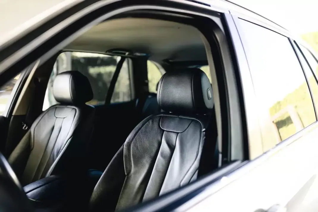 BMW X5 2014 - 26900 EUR, 170000 km - AUTO.MOTO.pt - 170000km - foto 14 de 25