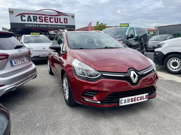 Renault Clio Sport Tourer 2018 - 11350 EUR, 87109 km - AUTO.MOTO.pt - 87109km - foto 3 de 27