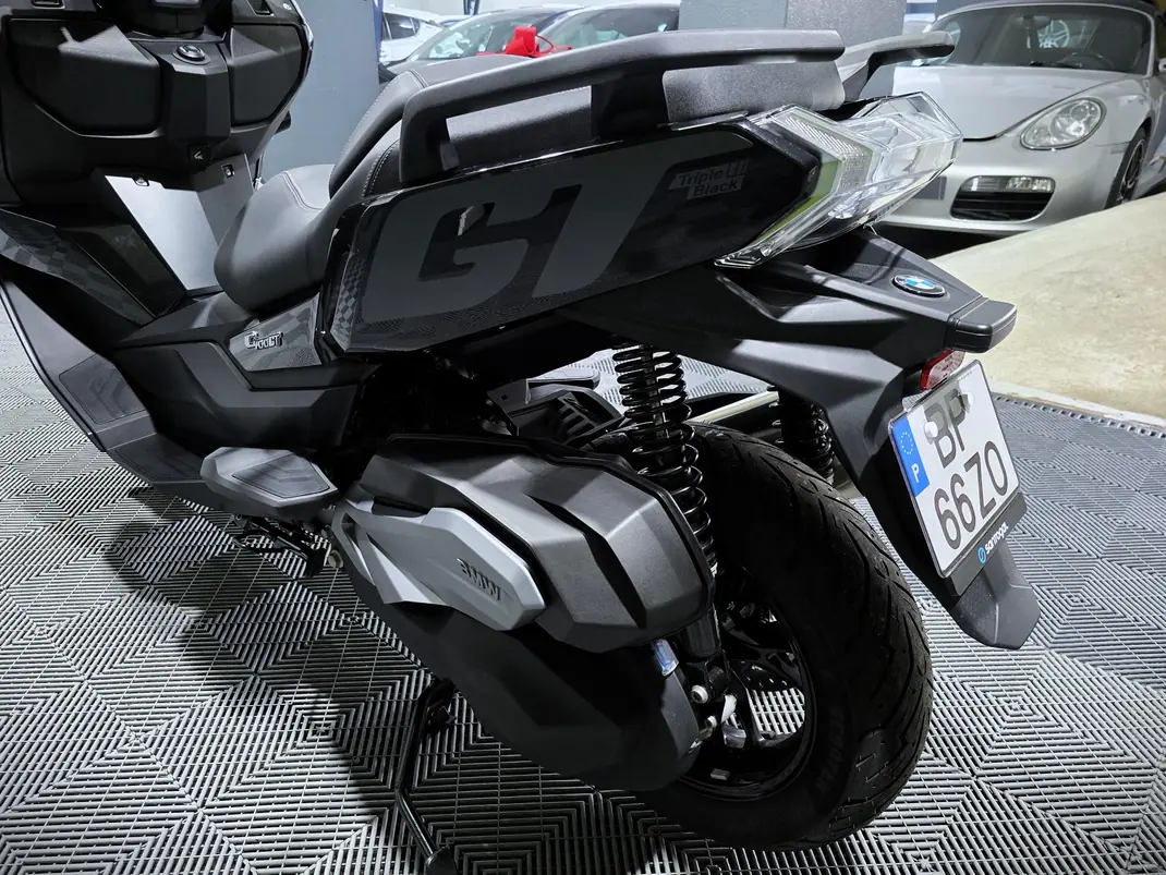 BMW C 400 GT 2024 - 7950 EUR, 500 km - AUTO.MOTO.pt - 500km - foto 12 de 15