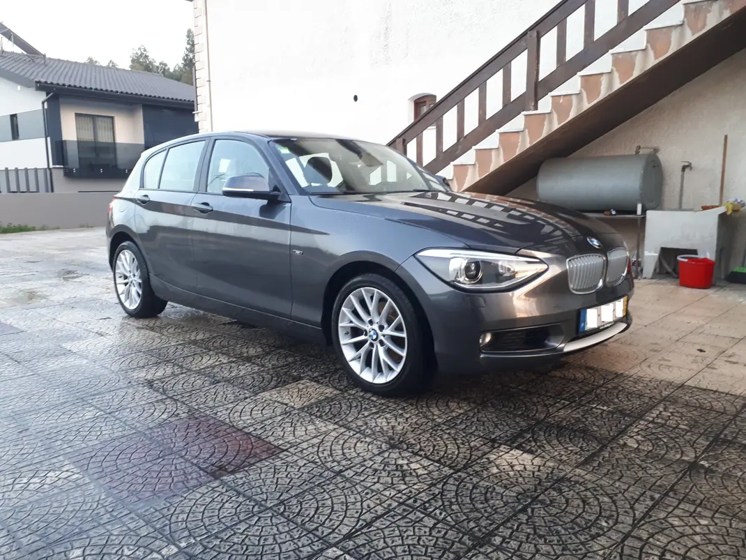 BMW 120 2014 - 11500 EUR, 248000 km - AUTO.MOTO.pt - 248000km - foto 1 de 8
