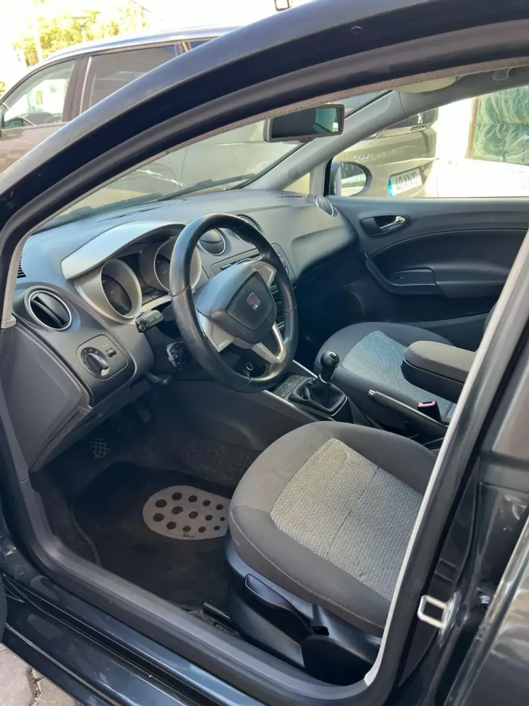 SEAT Ibiza 2008 - 6900 EUR, 166797 km - 166797km - foto 3 de 14