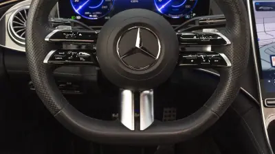Mercedes-Benz EQE 2022 - 39900 EUR, 43000 km - AUTO.MOTO.pt - 43000km - foto 26 de 48