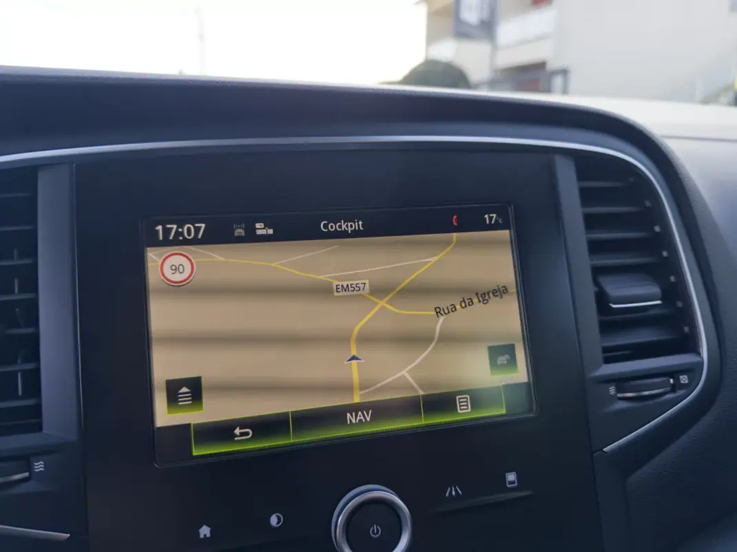 Renault Mégane Sport Tourer 2016 - 13990 EUR, 163000 km - AUTO.MOTO.pt - 163000km - foto 36 de 47