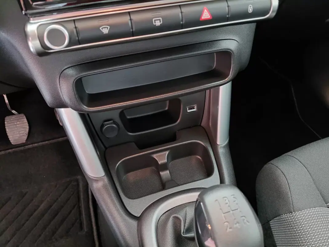 Citroën C3 Aircross 2019 - 12900 EUR, 68000 km - AUTO.MOTO.pt - 68000km - foto 14 de 21