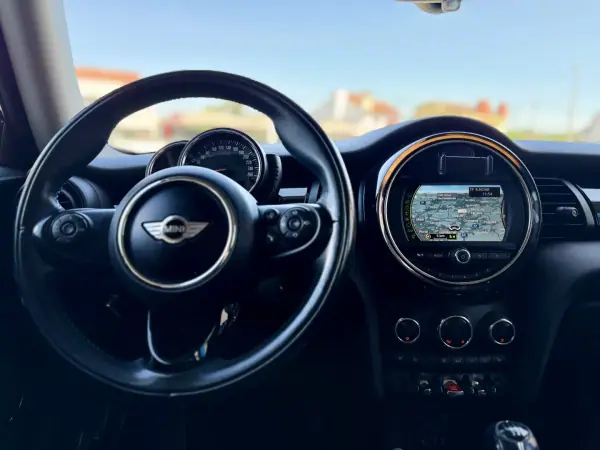 MINI Cooper 2016 - 12950 EUR, 123000 km - 123000km - foto 16 de 27