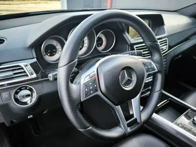 Mercedes-Benz E 250 2013 - 12950 EUR, 369000 km - AUTO.MOTO.pt - 369000km - foto 25 de 41