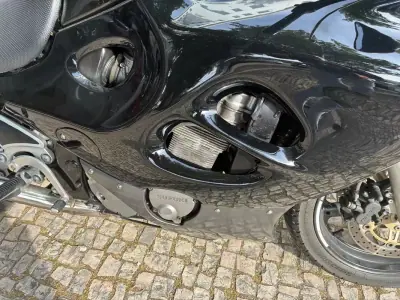 Suzuki GSX 1250FA 2000 - 1900 EUR, 41199 km - AUTO.MOTO.pt - 41199km - foto 11 de 18