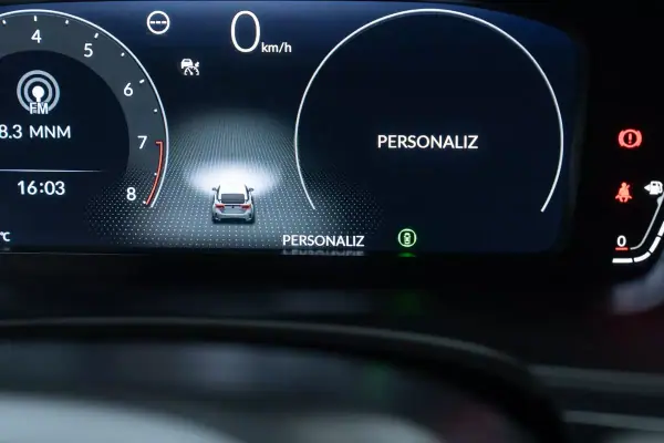 Honda Civic 2025 - 64950 EUR, 6524 km - AUTO.MOTO.pt - 6524km - foto 30 de 53