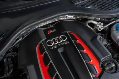 Audi RS6 Avant 2019 - 99950 EUR, 21800 km - AUTO.MOTO.pt - 21800km - foto 50 de 50
