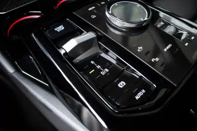 BMW i5 2023 - 74990 EUR, 17145 km - AUTO.MOTO.pt - 17145km - foto 30 de 60