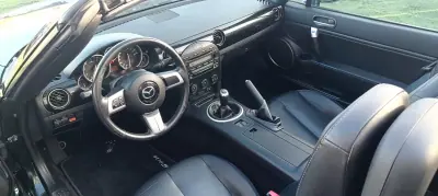 Mazda MX-5 2008 - 13950 EUR, 175000 km - AUTO.MOTO.pt - 175000km - foto 3 de 8