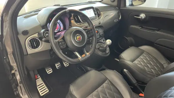Abarth 595 2021 - 21990 EUR, 52892 km - AUTO.MOTO.pt - 52892km - foto 21 de 48