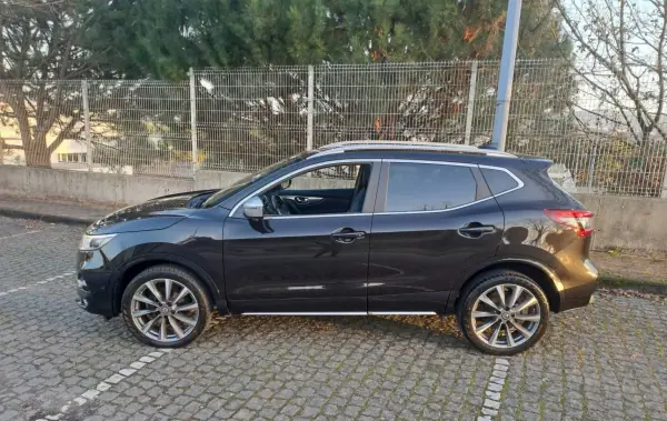 Nissan Qashqai 2020 - 20990 EUR, 139000 km - AUTO.MOTO.pt - 139000km - foto 3 de 19
