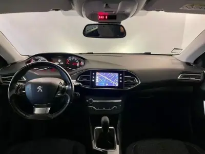 Peugeot 308 2018 - 9500 EUR, 137000 km - foto 3 de 27