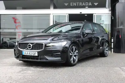 Volvo V60 2020 - 26400 EUR, 128429 km - AUTO.MOTO.pt - 128429km - foto 3 de 25