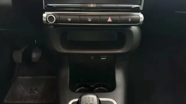 Citroën C3 2018 - 9990 EUR, 37461 km - AUTO.MOTO.pt - 37461km - foto 24 de 28