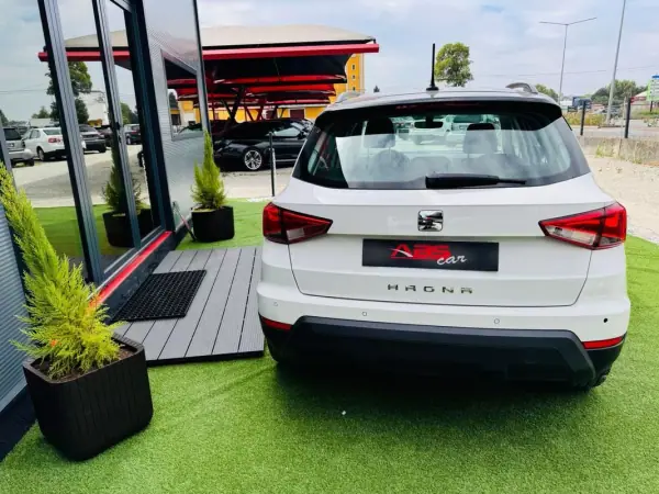 SEAT Arona 2021 - 15999 EUR, 100000 km - AUTO.MOTO.pt - 100000km - foto 15 de 31