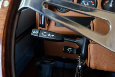 Land Rover Defender 2002 - 75000 EUR, 144875 km - AUTO.MOTO.pt - 144875km - foto 9 de 21