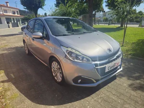 Peugeot 208 1.5 BlueHDi Signature 2019 Diesel