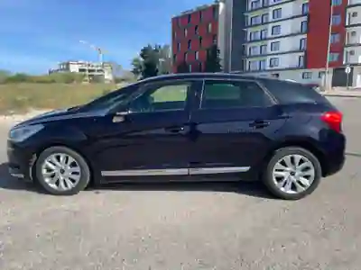 DS DS5 2016 - 11200 EUR, 164500 km - AUTO.MOTO.pt - 164500km - foto 3 de 4