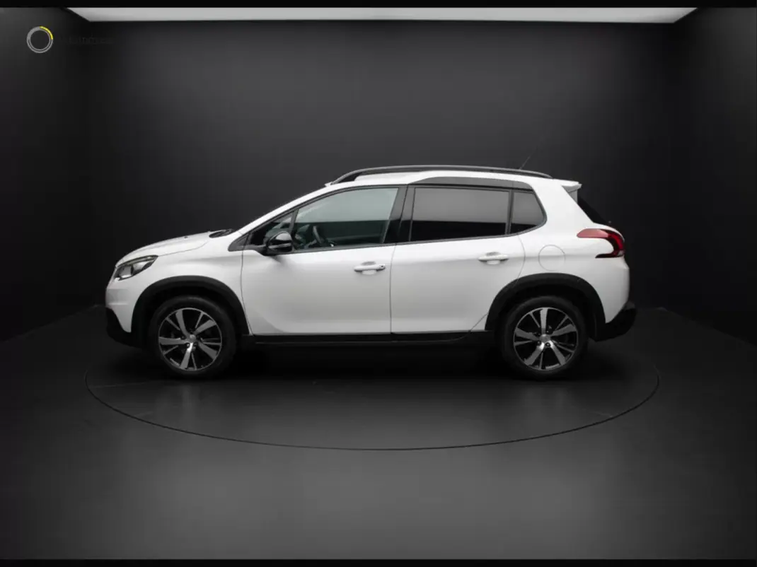 Peugeot 2008 2017 - 12990 EUR, 190000 km - AUTO.MOTO.pt - 190000km - foto 2 de 10