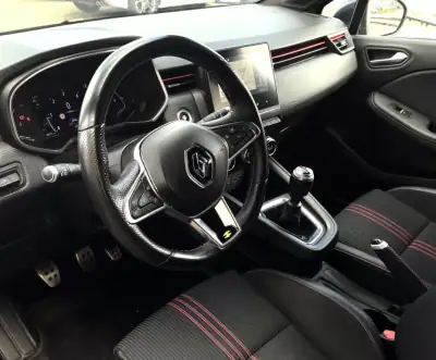 Renault Clio 2020 - 17400 EUR, 98175 km - AUTO.MOTO.pt - 98175km - foto 6 de 10