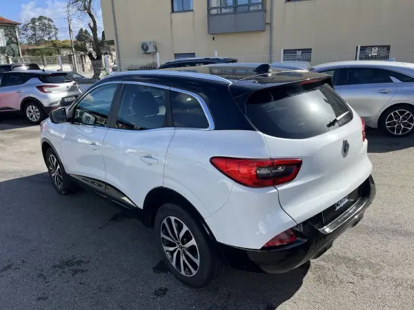 Renault Kadjar 2016 - 11950 EUR, 250000 km - AUTO.MOTO.pt - 250000km - foto 40 de 42