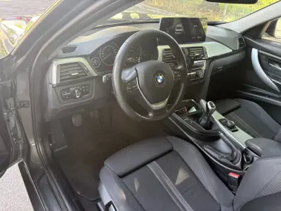 BMW 318 2016 - 15250 EUR, 172000 km - AUTO.MOTO.pt - 172000km - foto 3 de 27