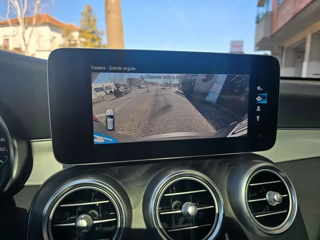 Mercedes-Benz GLC 300 2021 - 45980 EUR, 138000 km - AUTO.MOTO.pt - 138000km - foto 36 de 60