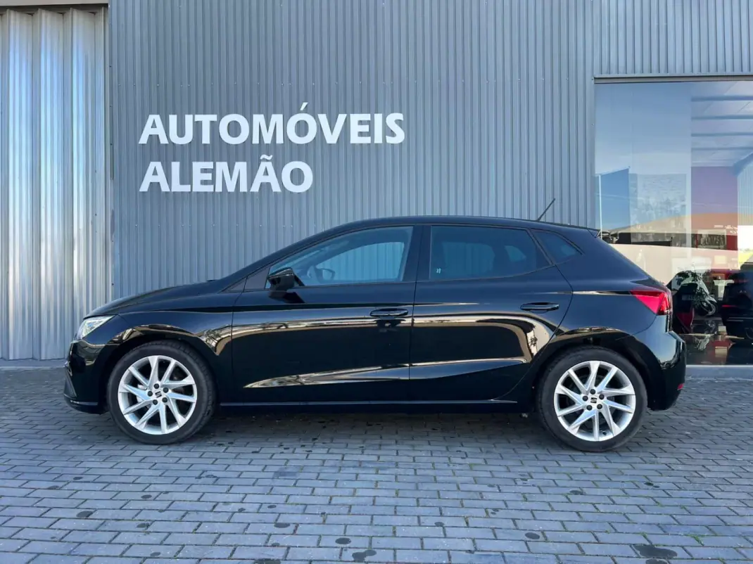 SEAT Ibiza 2025 - 19750 EUR, 19500 km - AUTO.MOTO.pt - 19500km - foto 5 de 22