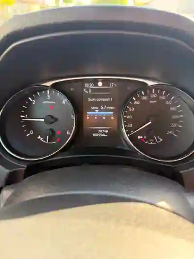 Nissan X-Trail 2017 - 16890 EUR, 169000 km - AUTO.MOTO.pt - 169000km - foto 7 de 11